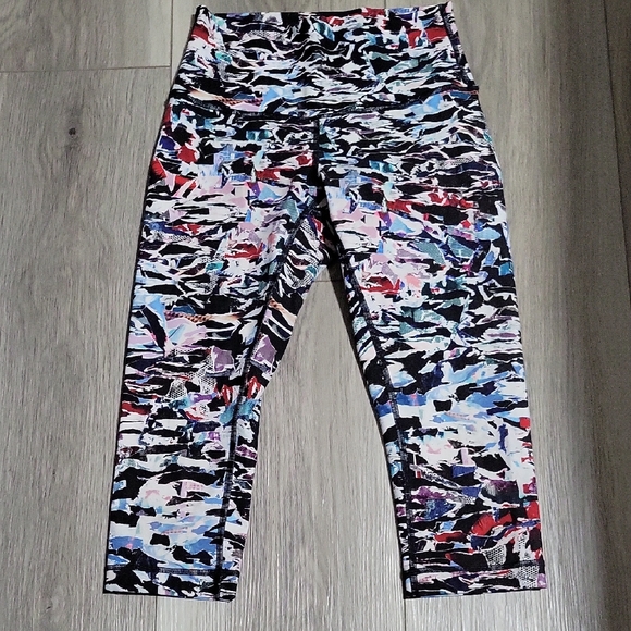 Lululemon Fast & Free Crop II Color Crush Multi Size 4 - Picture 2 of 3